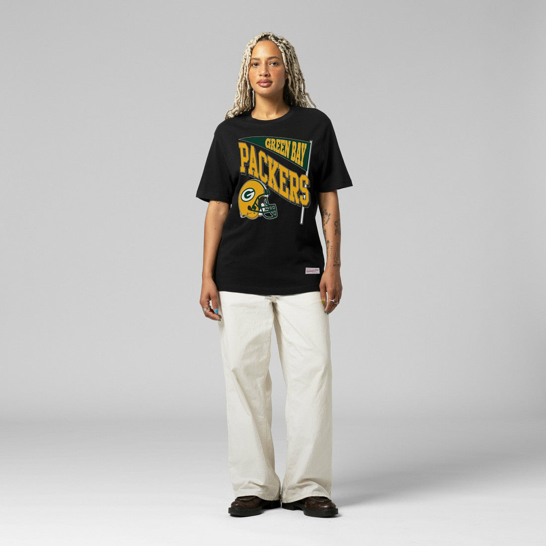 Green Bay Packers Women's Team Dynamic Boyfriend T-Shirt Black | Mitchell & Ness