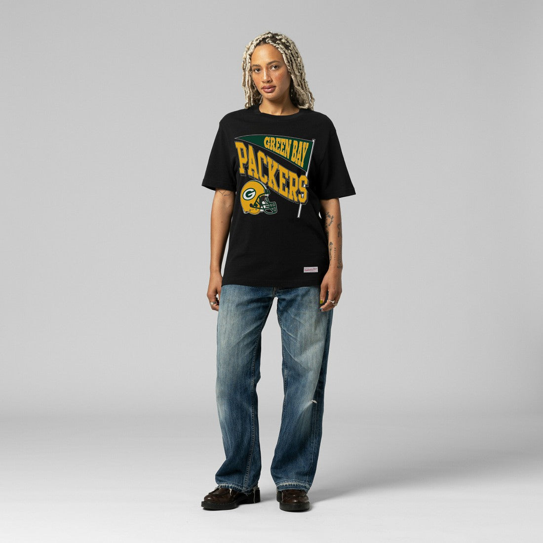 Green Bay Packers Women's Team Dynamic Boyfriend T-Shirt Black | Mitchell & Ness
