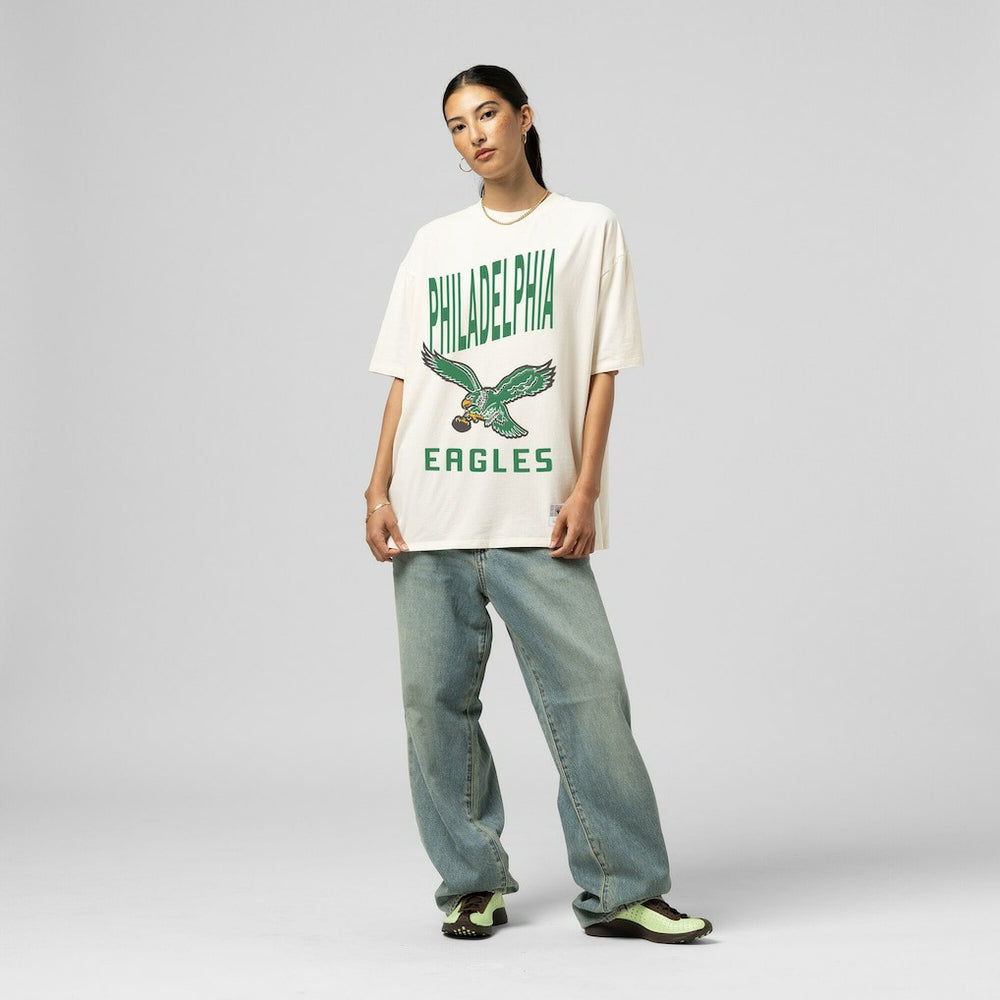 Philadelphia Eagles Women's Logo Rise Boyfriend T-Shirt Cream | Mitchell & Ness