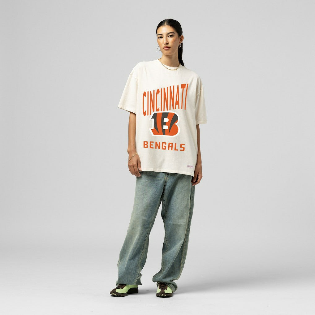Cincinnati Bengals Women's Logo Rise Boyfriend T-Shirt Cream | Mitchell & Ness