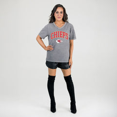 Kansas City Chiefs Gameday Couture Women's Relaxed Iconic Edge Rhinestone V-Neck T-Shirt Gray | NFL
