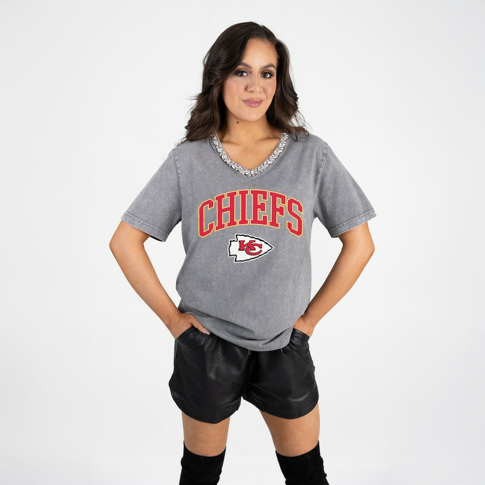 Kansas City Chiefs Gameday Couture Women's Relaxed Iconic Edge Rhinestone V-Neck T-Shirt Gray | NFL