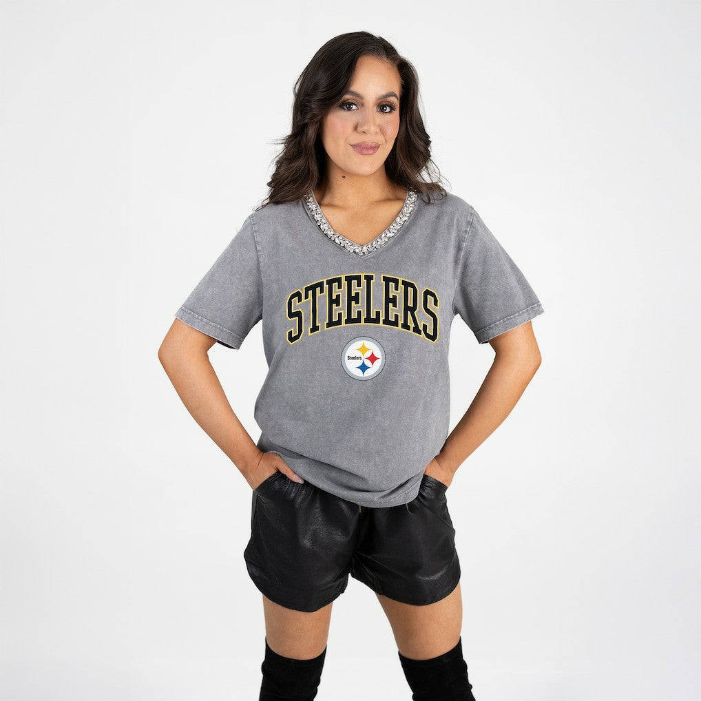 Pittsburgh Steelers Gameday Couture Women's Relaxed Iconic Edge Rhinestone V-Neck T-Shirt Gray | NFL