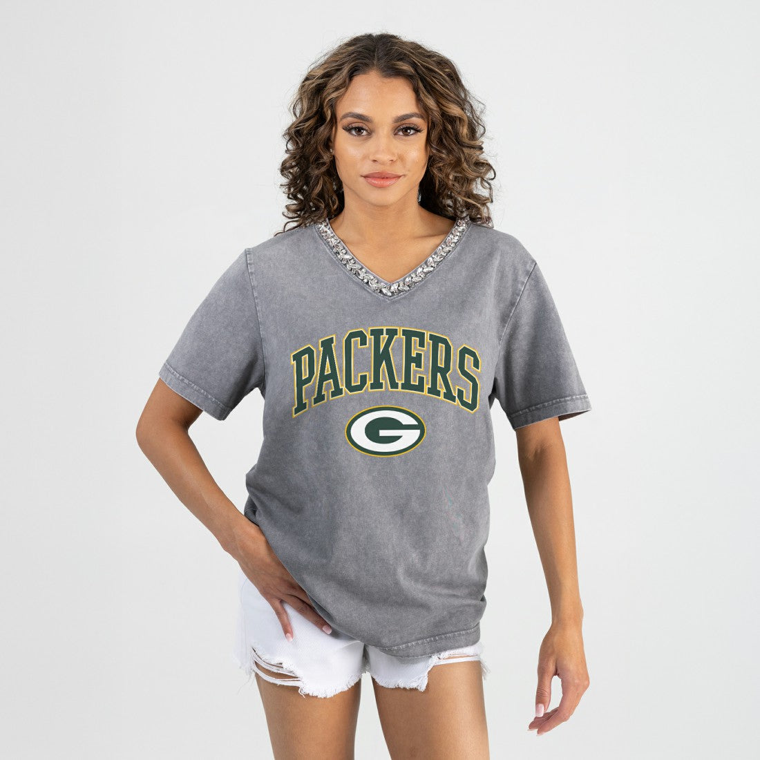 Green Bay Packers Gameday Couture Women's Relaxed Iconic Edge Rhinestone V-Neck T-Shirt Gray | NFL
