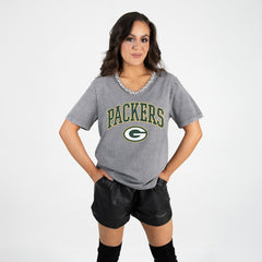 Green Bay Packers Gameday Couture Women's Relaxed Iconic Edge Rhinestone V-Neck T-Shirt Gray | NFL