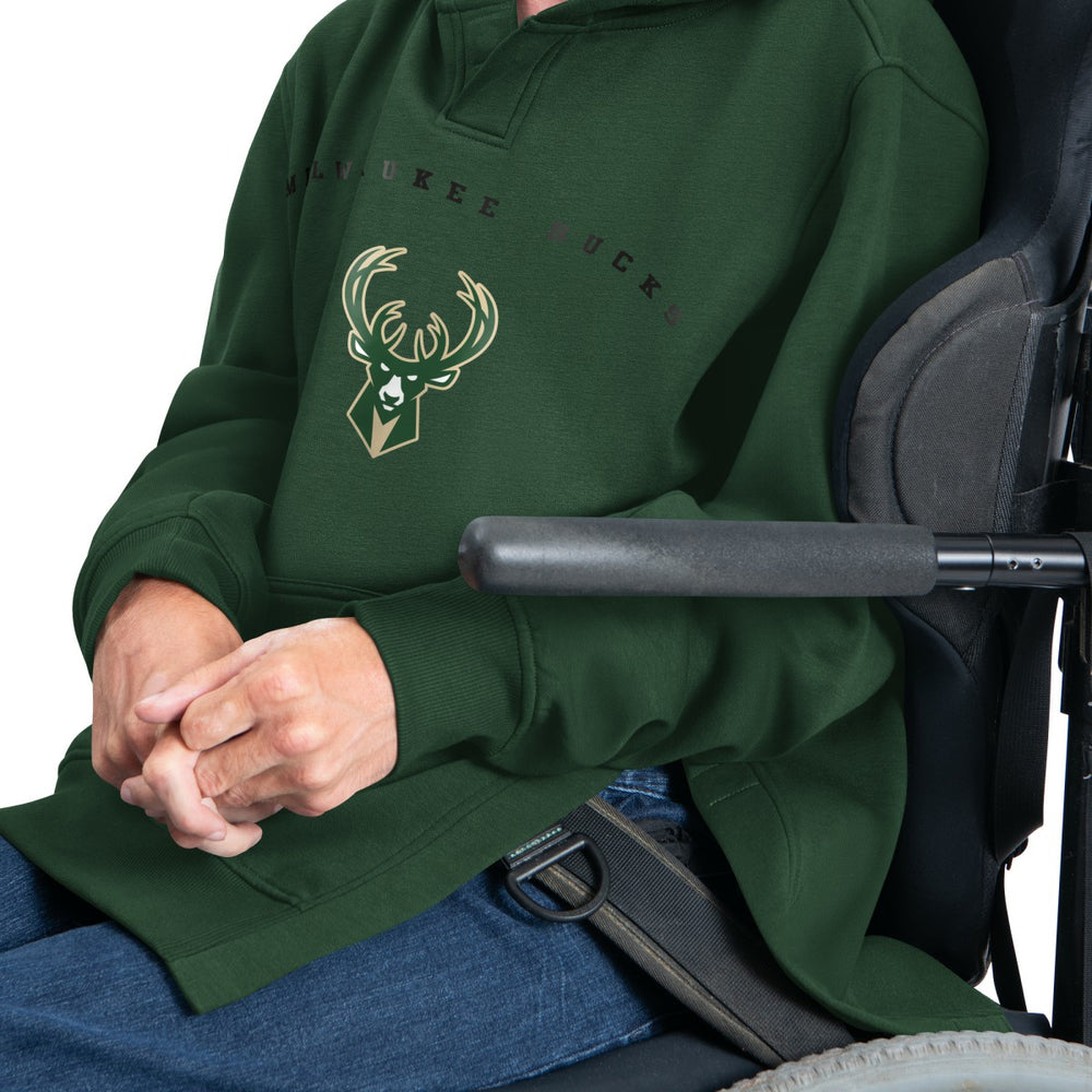 Milwaukee Bucks G-III Sports by Carl Banks Adaptive Team Arc Fleece Hoodie Green - NBA