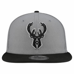 Milwaukee Bucks Core Logo Storm Gray Two-Tone 9FIFTY Snapback Hat Gray - NBA
