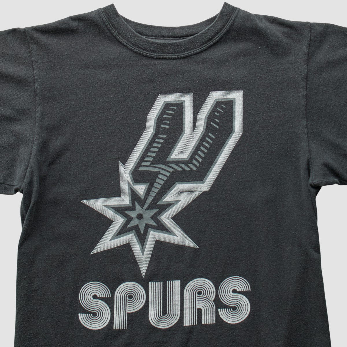 San Antonio Spurs 2000s T-Shirt Black Vintage - NBA