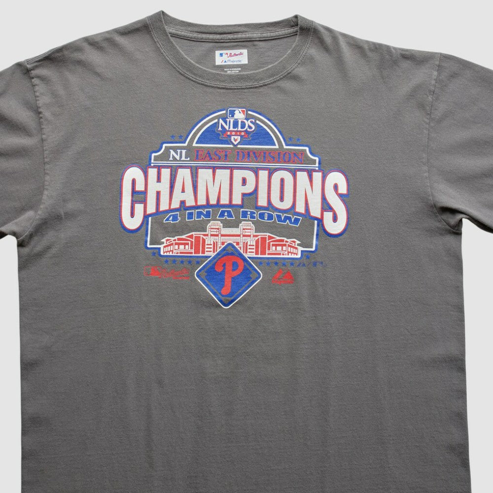 Philadelphia Phillies Majestic 2010 T-Shirt - MLB
