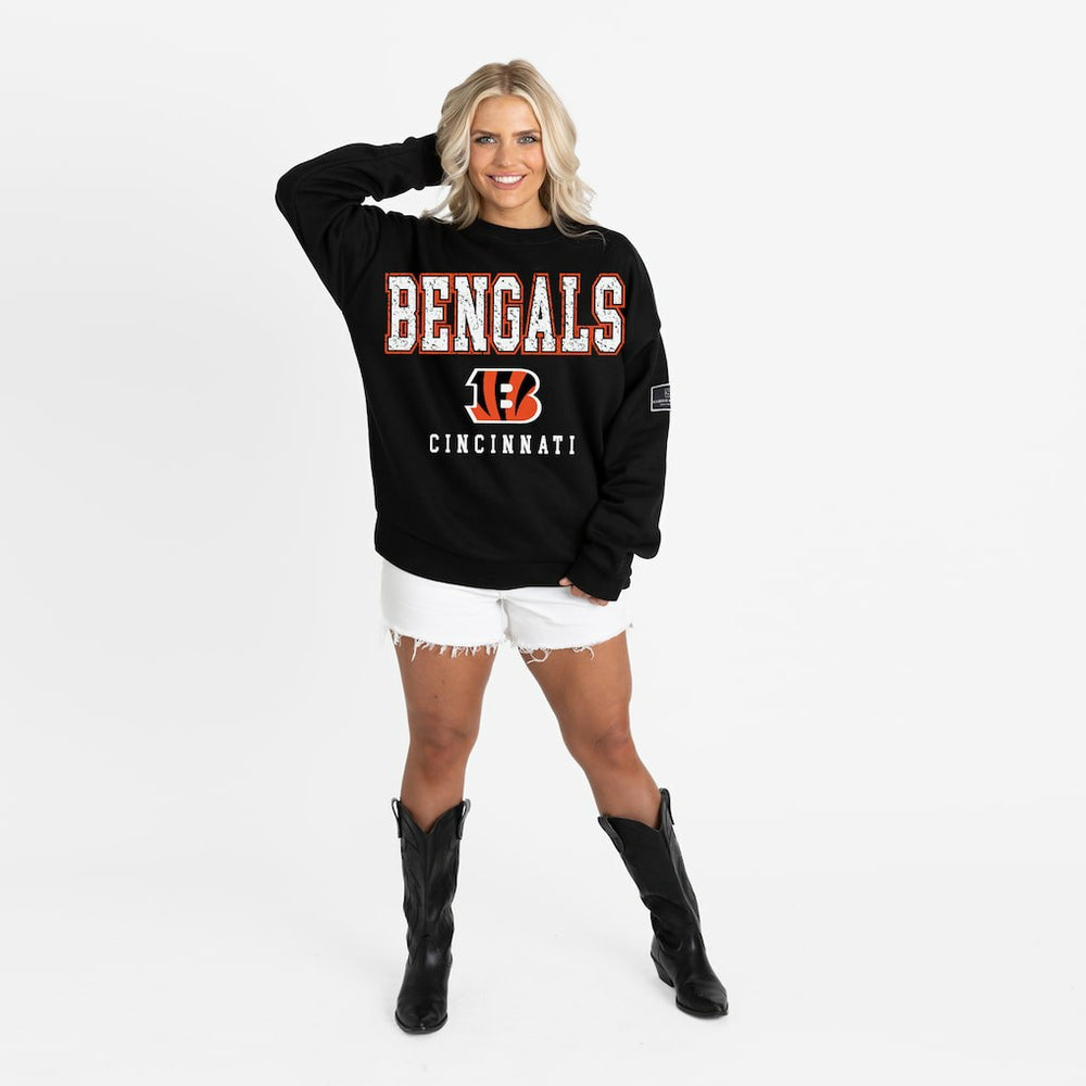 Cincinnati Bengals Gameday Couture Women's Oversized Level Up Black Label Premium Fleece Sweatshirt Black | NFL