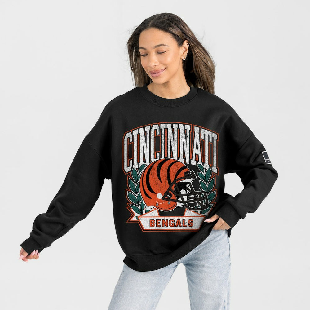 Cincinnati Bengals Gameday Couture Women's Oversized Victory Lane Black Label Premium Fleece Sweatshirt Black | NFL