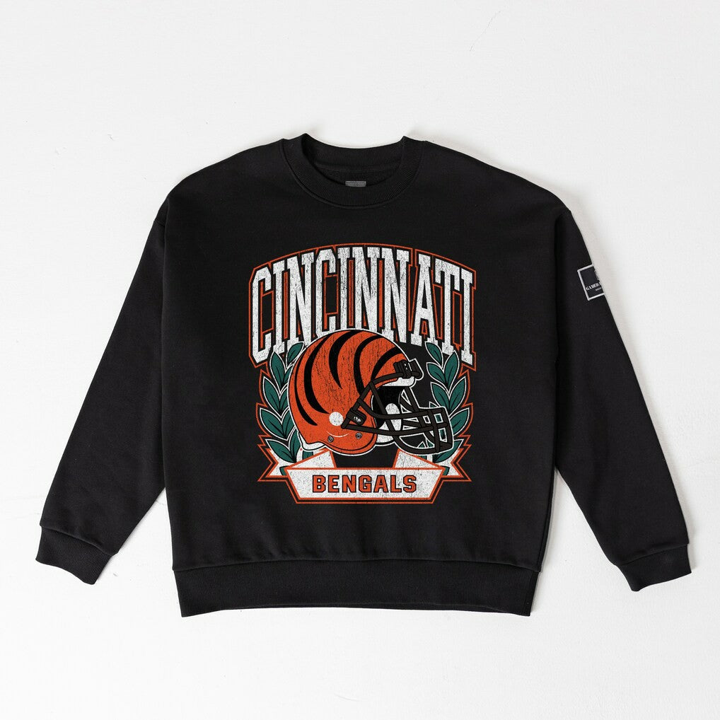 Cincinnati Bengals Gameday Couture Women's Oversized Victory Lane Black Label Premium Fleece Sweatshirt Black | NFL