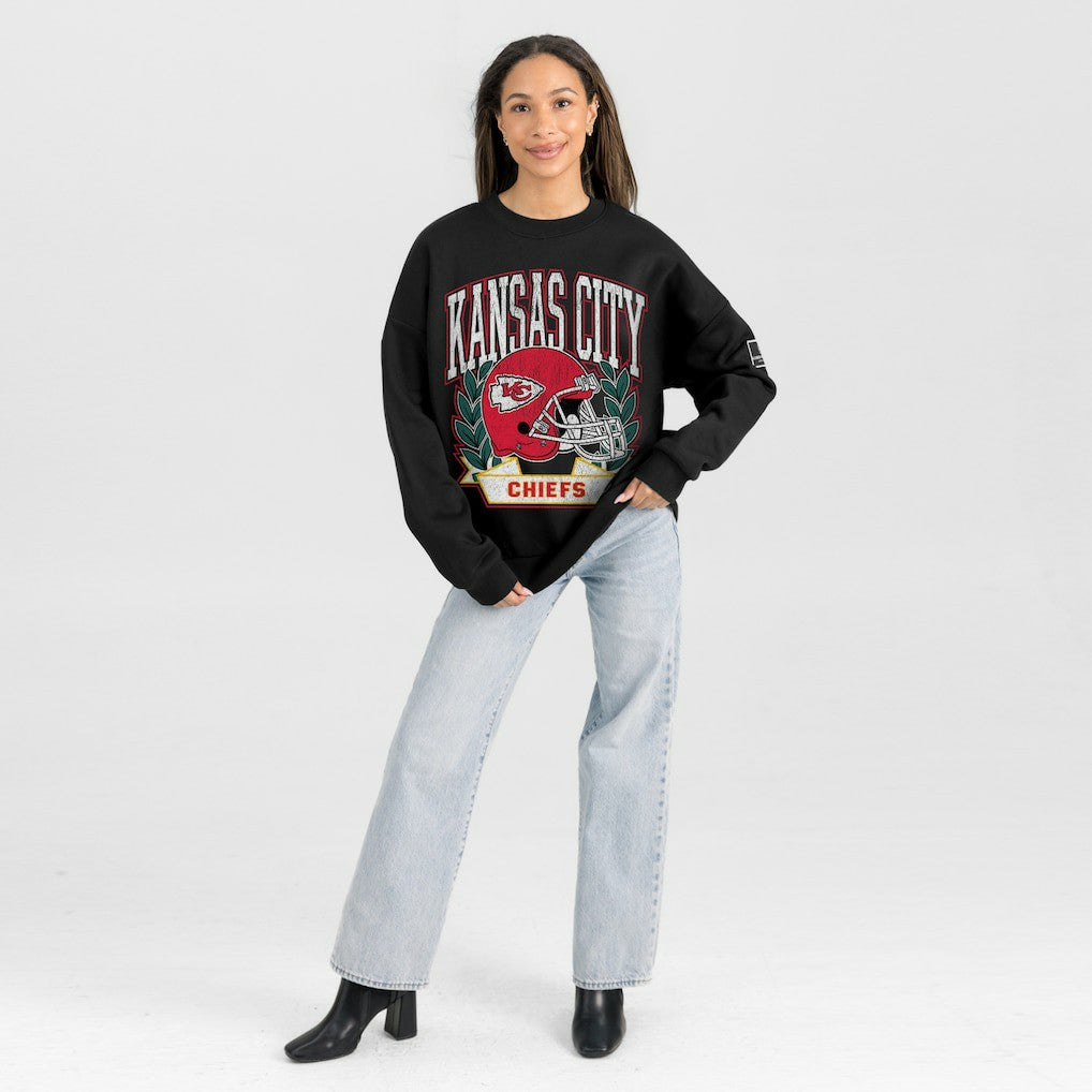 Kansas City Chiefs Gameday Couture Women's Oversized Victory Lane Black Label Premium Fleece Sweatshirt Black | NFL