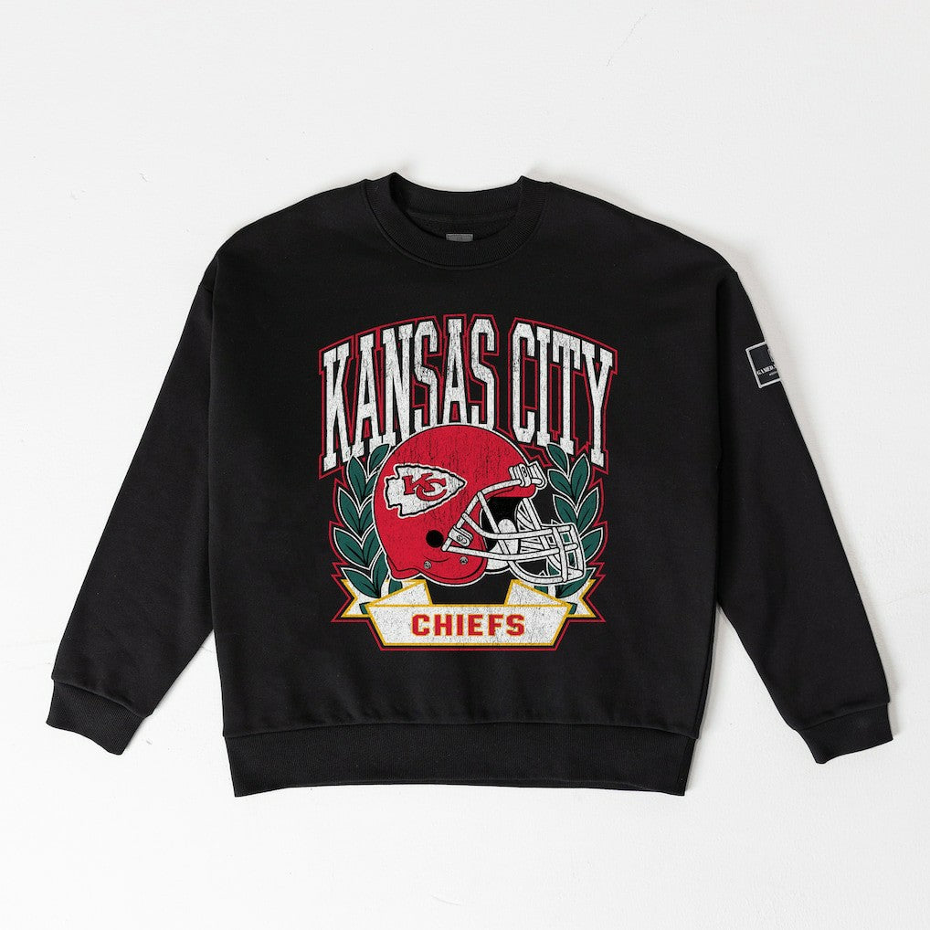 Kansas City Chiefs Gameday Couture Women's Oversized Victory Lane Black Label Premium Fleece Sweatshirt Black | NFL