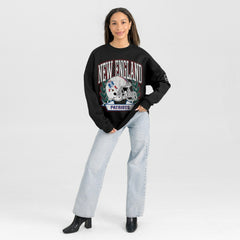 New England Patriots Gameday Couture Women's Oversized Victory Lane Black Label Premium Fleece Sweatshirt Black | NFL