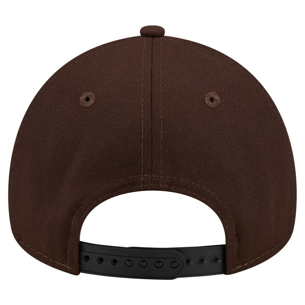 New England Patriots New Era Burnt Wood A-Frame 9FORTY Adjustable Hat Dark Brown | NFL