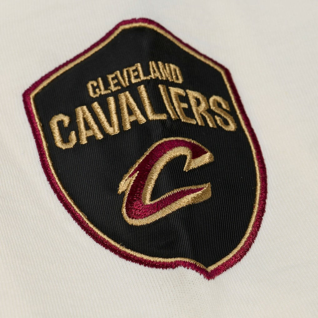 Cleveland Cavaliers Hardwood Classics Chainstitch Premium T-Shirt Cream - NBA