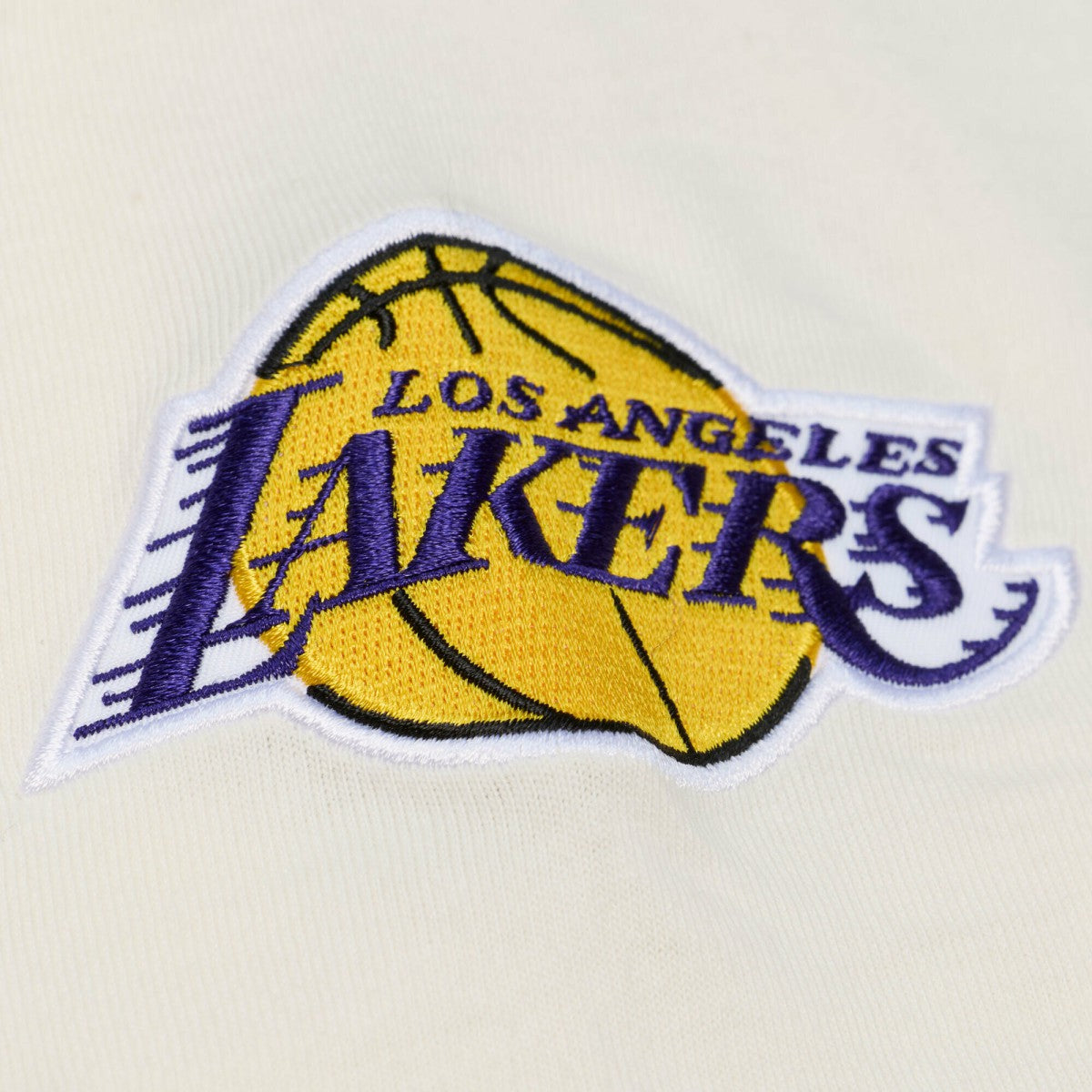Los Angeles Lakers Hardwood Classics Chainstitch Premium T-Shirt Cream - NBA