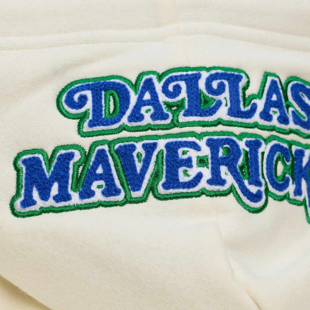 Dallas Mavericks Hardwood Classics Chainstitch Premium Fleece Hoodie Cream - NBA