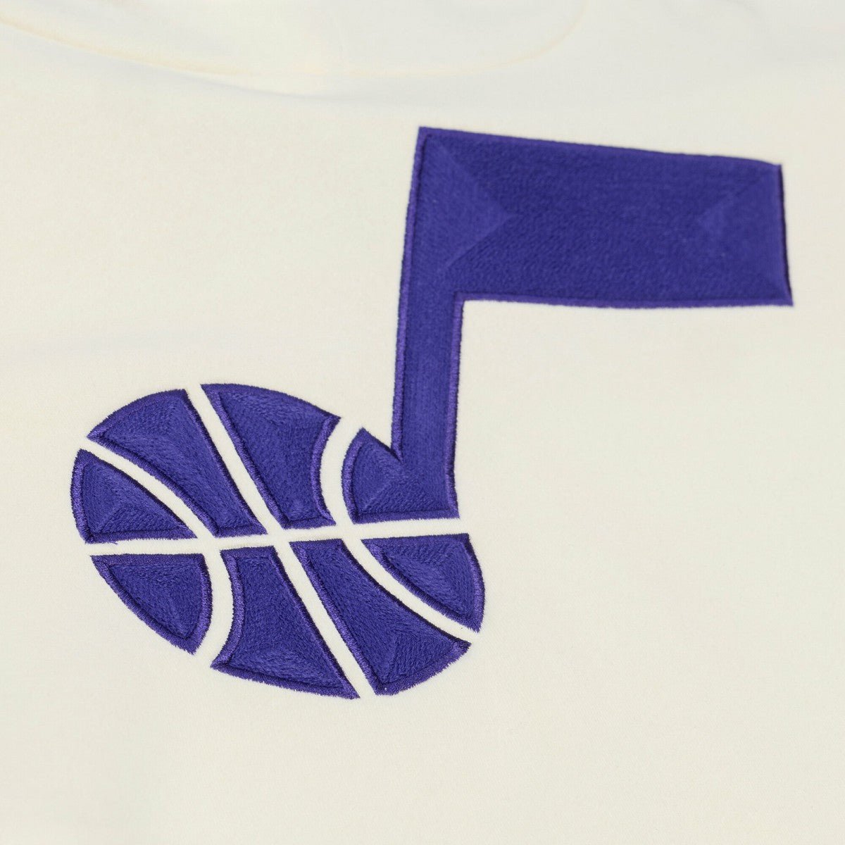 Utah Jazz Hardwood Classics Chainstitch Premium Fleece Hoodie Cream - NBA