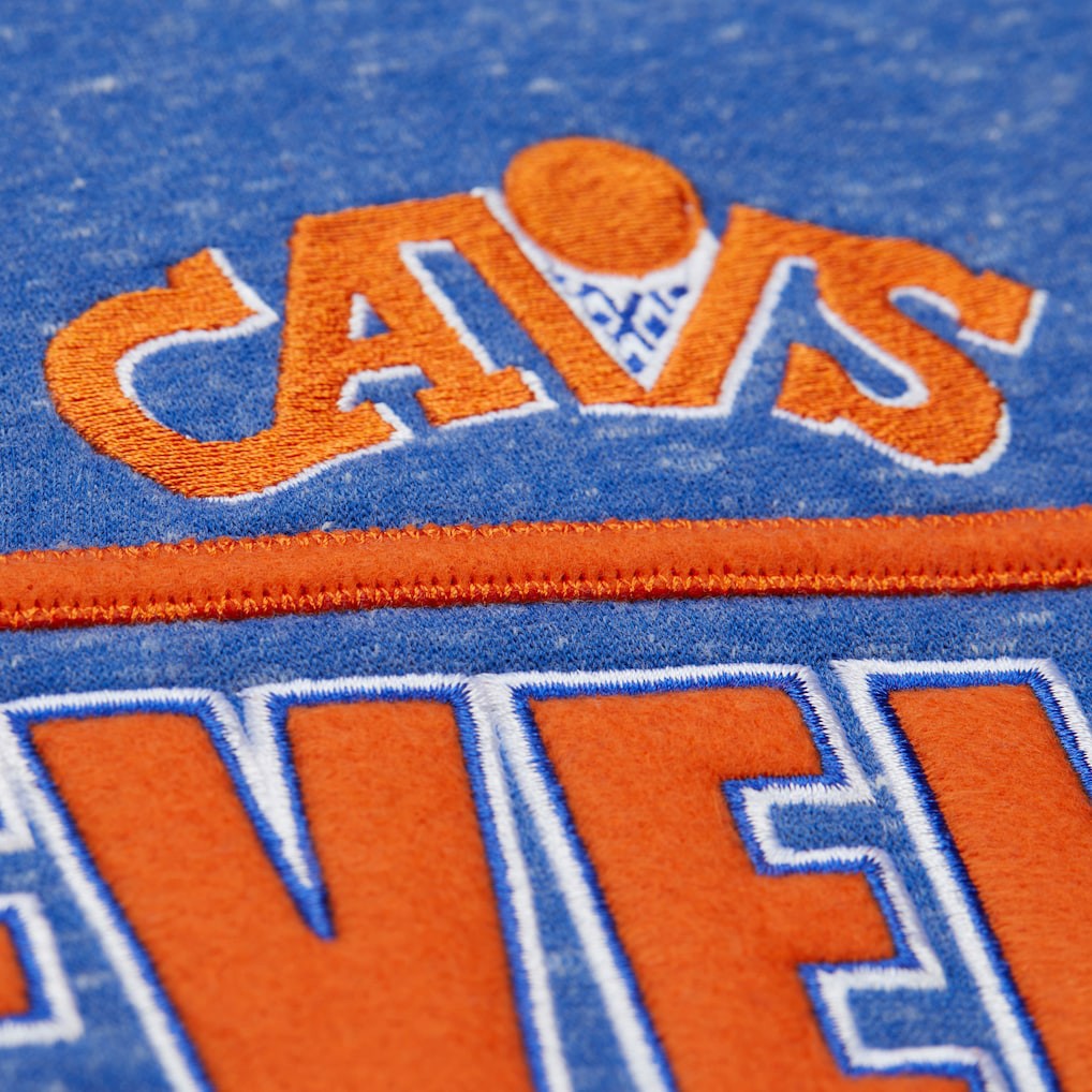 Cleveland Cavaliers Throw It Back Fleece Sweatshirt Royal - NBA