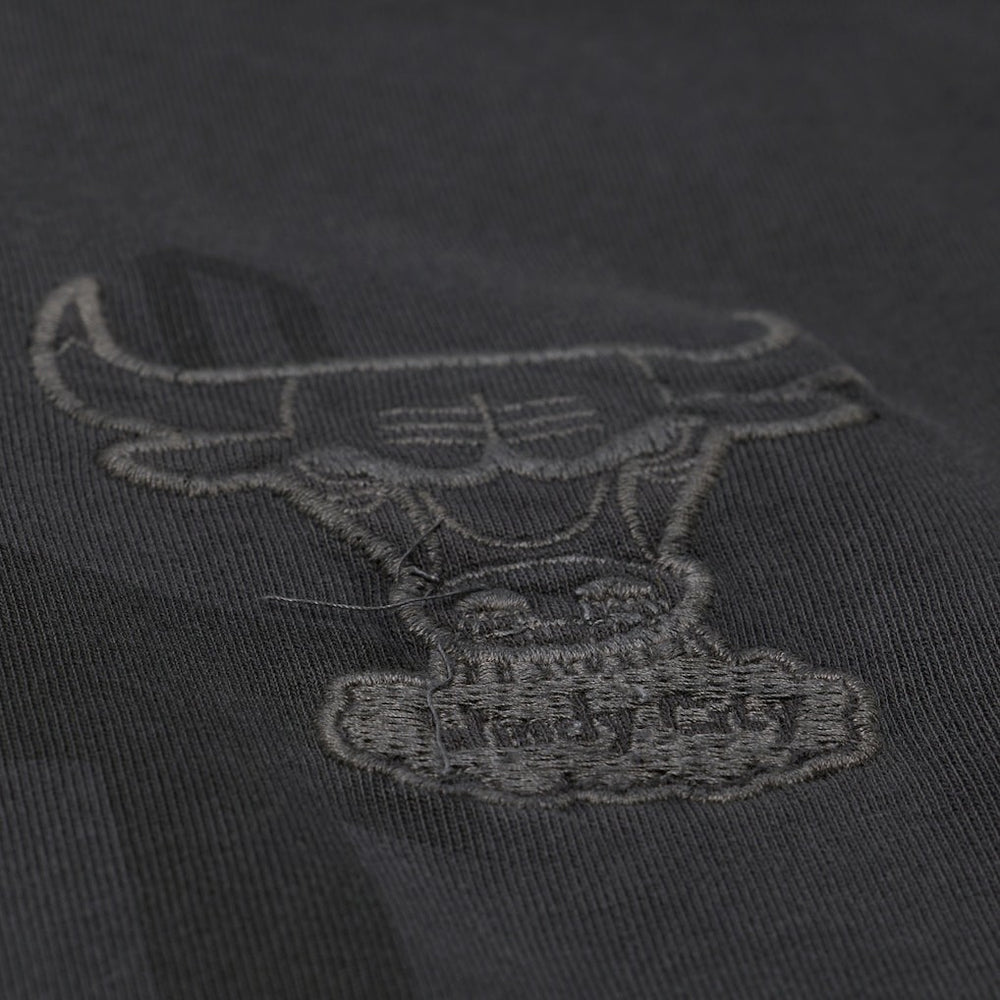 Chicago Bulls Downtown Collection Premium T-Shirt Black - NBA