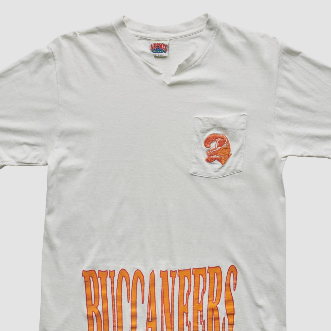 Tampa Bay Buccaneers Nutmeg Mills 90s T-shirt White Vintage | Fanatics
