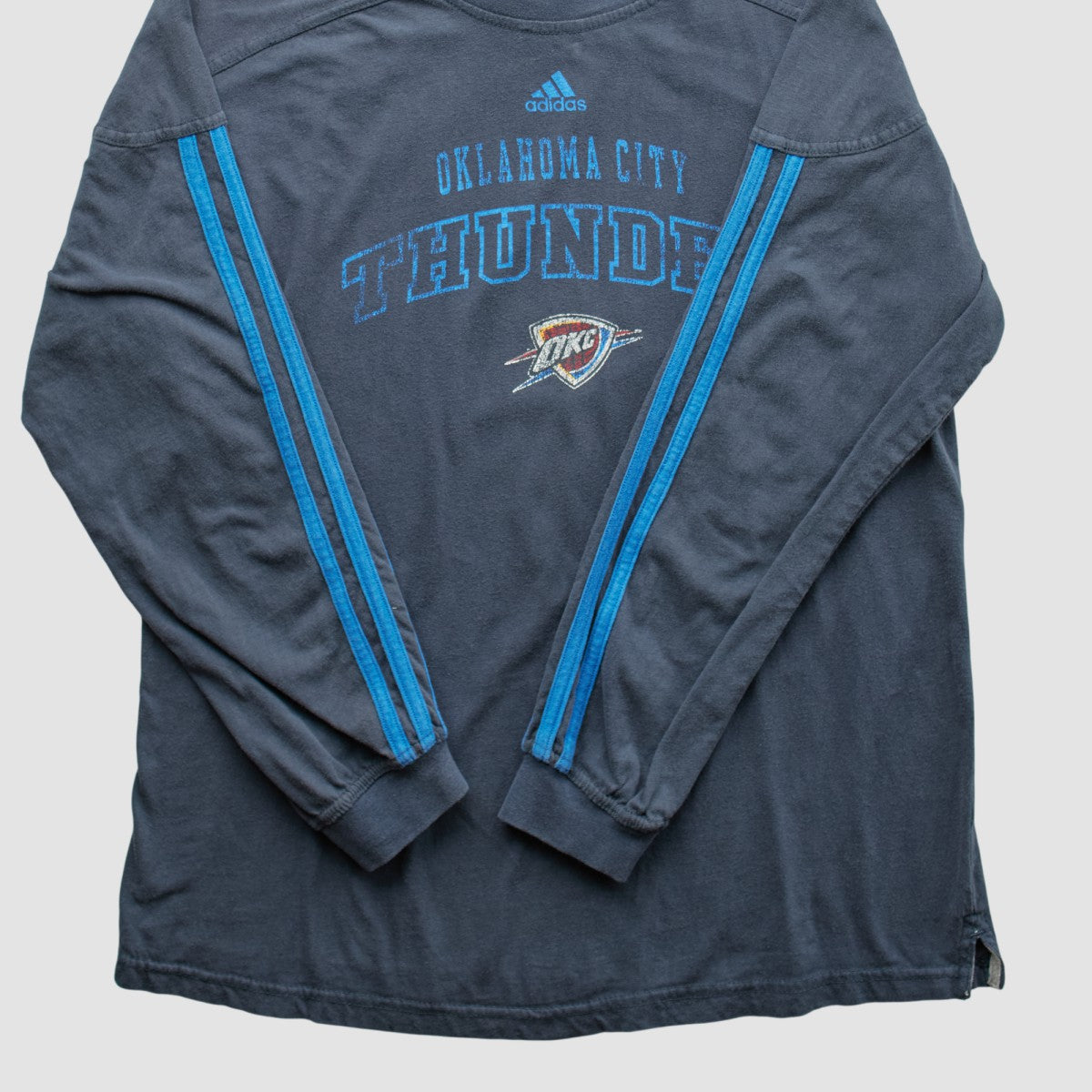 Oklahoma City Thunder 2010s Long Sleeve T-shirt Navy Vintage - NBA