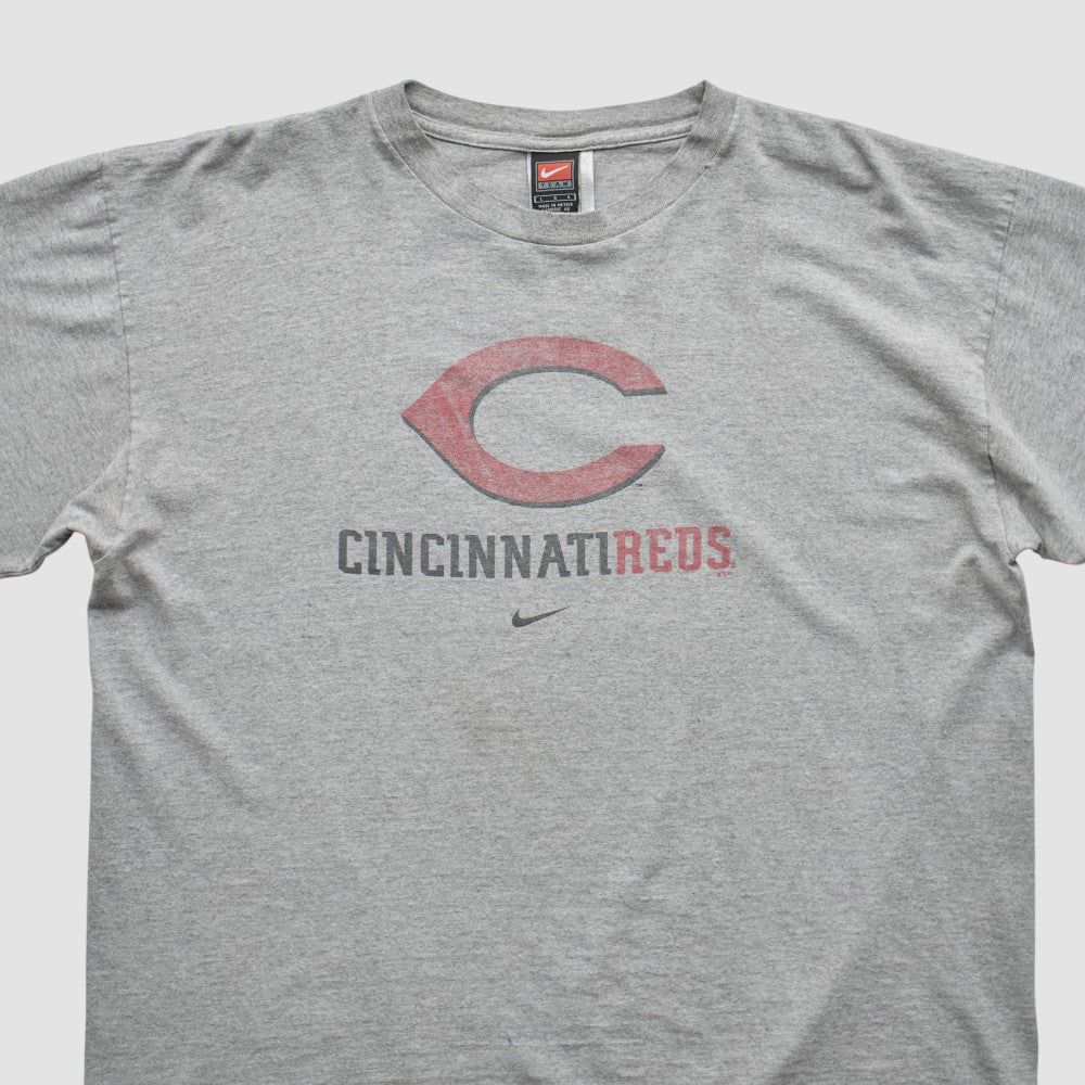 Cincinnati Reds Nike 2000s T-shirt - MLB