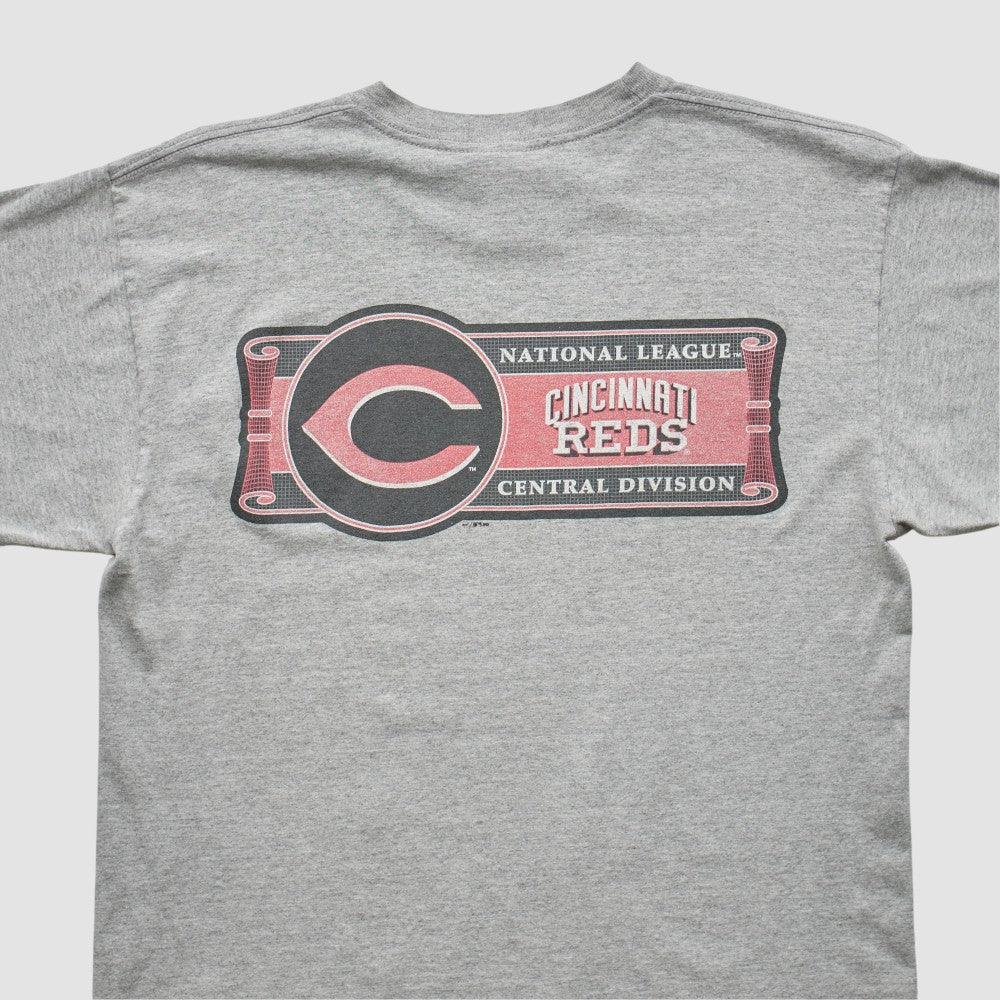 Cincinnati Reds Nike 2000s T-shirt - MLB