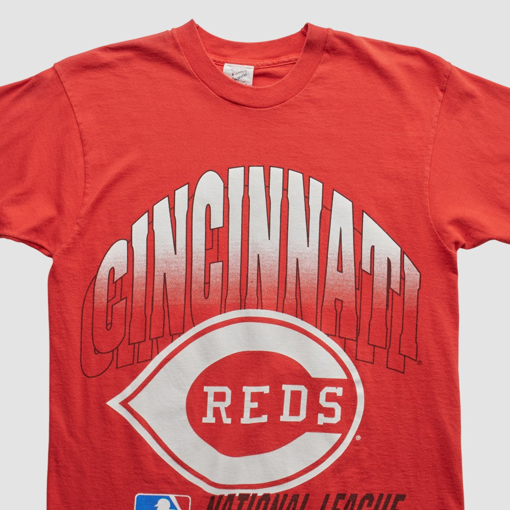 Cincinnati Reds Majestic 90s T-shirt - MLB