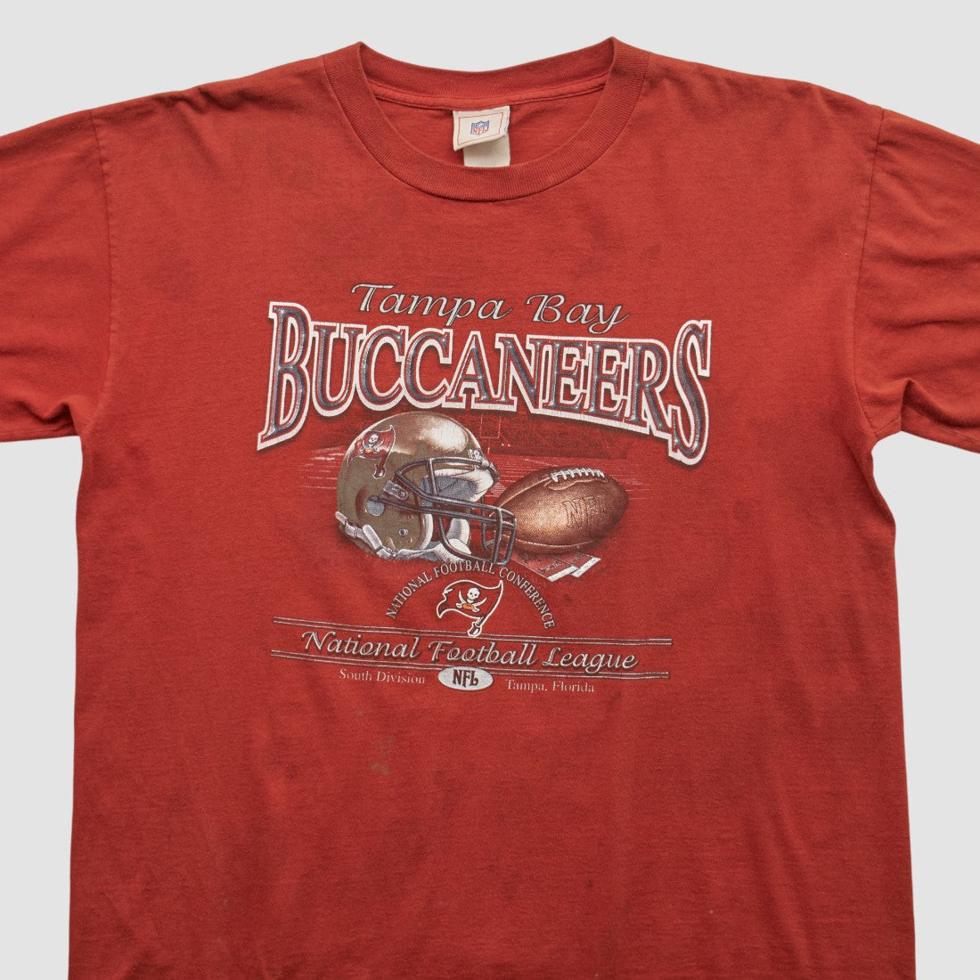 Tampa Bay Buccaneers NFL 2000s T-shirt Red Vintage | Fanatics