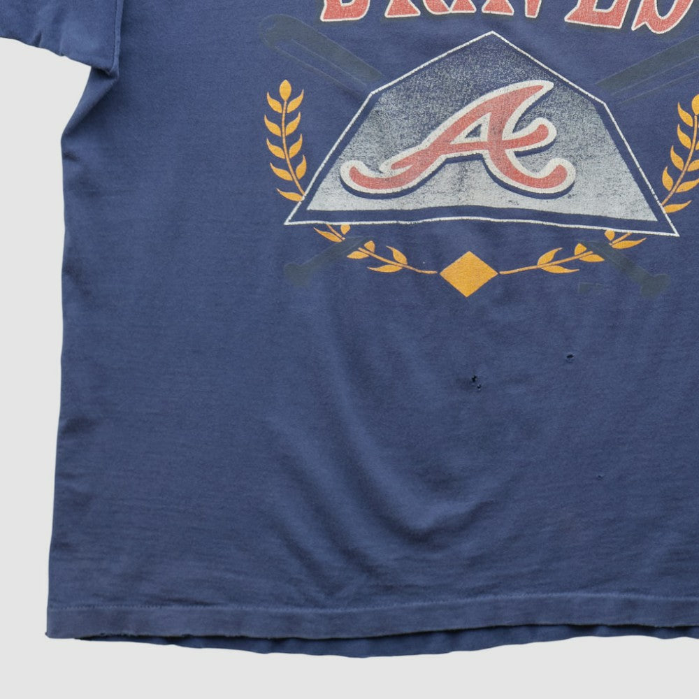 Atlanta Braves Hanes 90s T-shirt - MLB