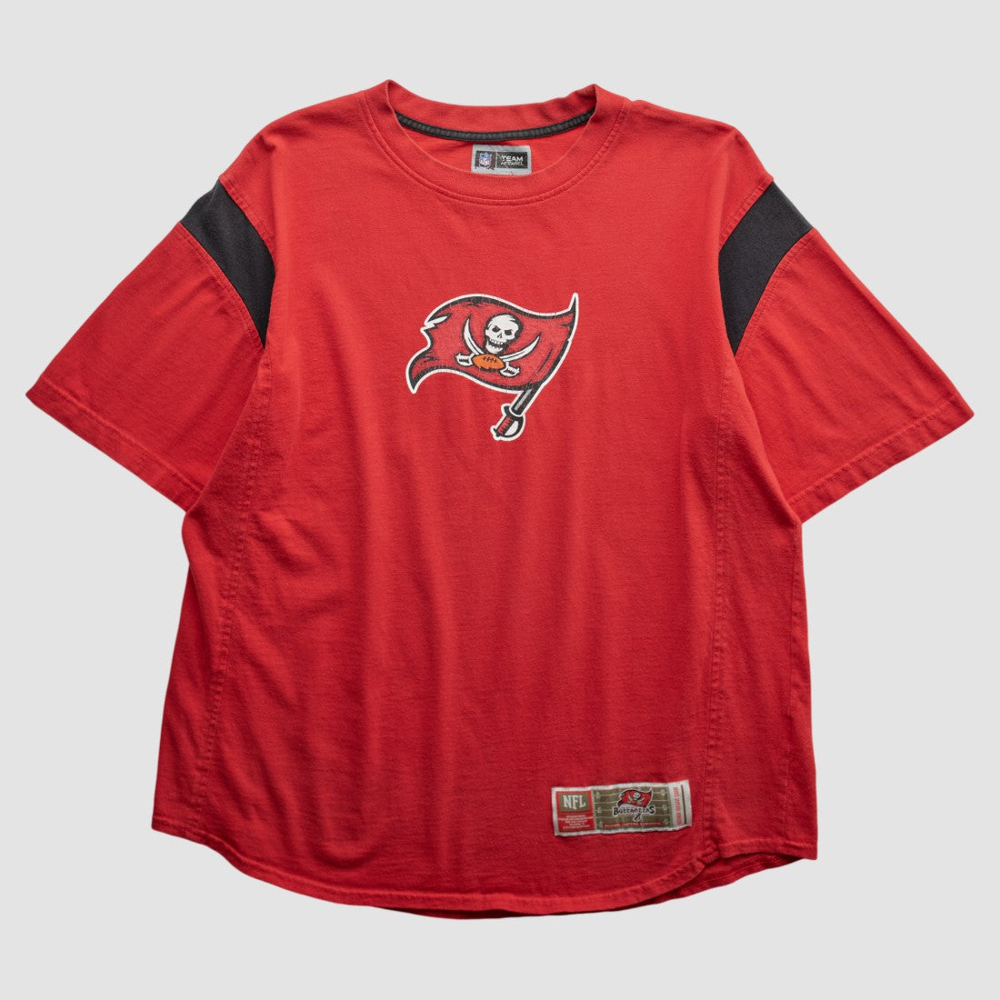 Tampa Bay Buccaneers NFL 2000s T-shirt Red Vintage | Fanatics