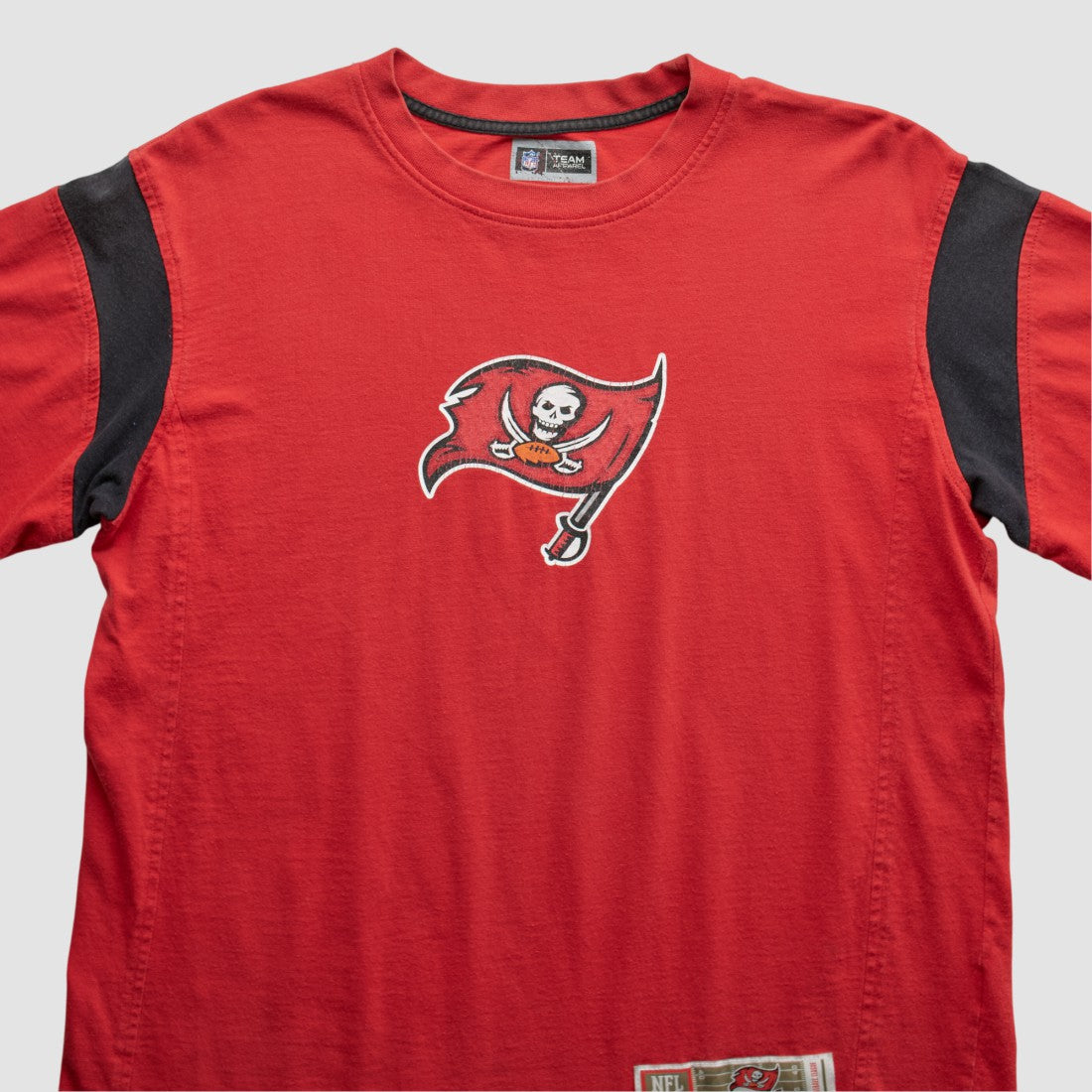 Tampa Bay Buccaneers NFL 2000s T-shirt Red Vintage | Fanatics