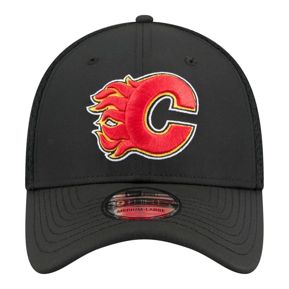 Calgary Flames New Era Logo 39THIRTY Flex Hat - Black - NHL