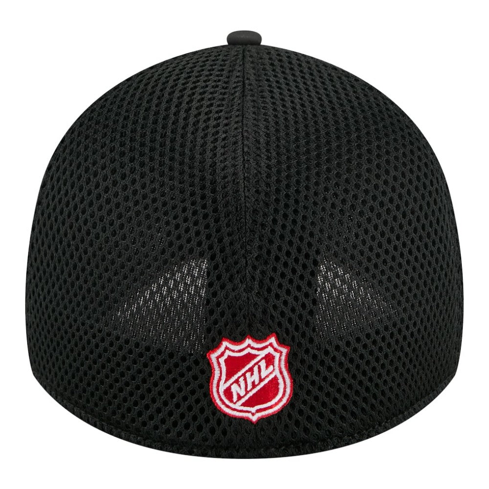 Calgary Flames New Era Logo 39THIRTY Flex Hat - Black - NHL