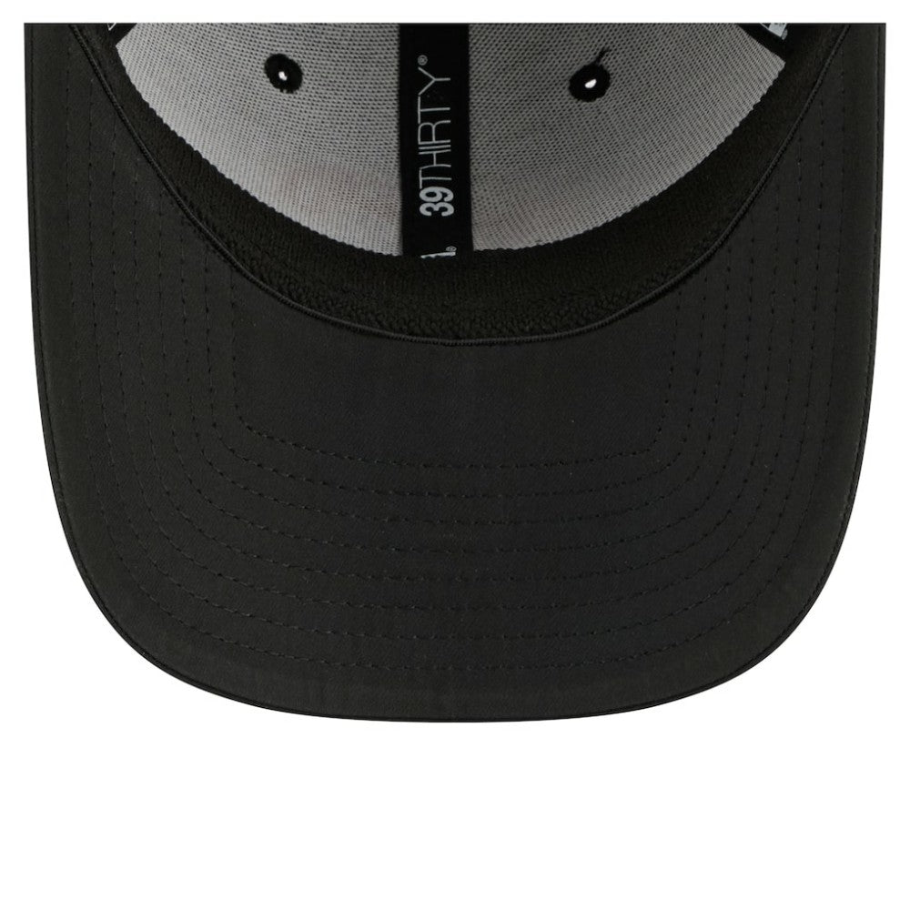 Calgary Flames New Era Logo 39THIRTY Flex Hat - Black - NHL