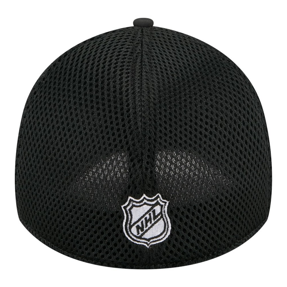 Carolina Hurricanes New Era Logo 39THIRTY Flex Hat - Black - NHL
