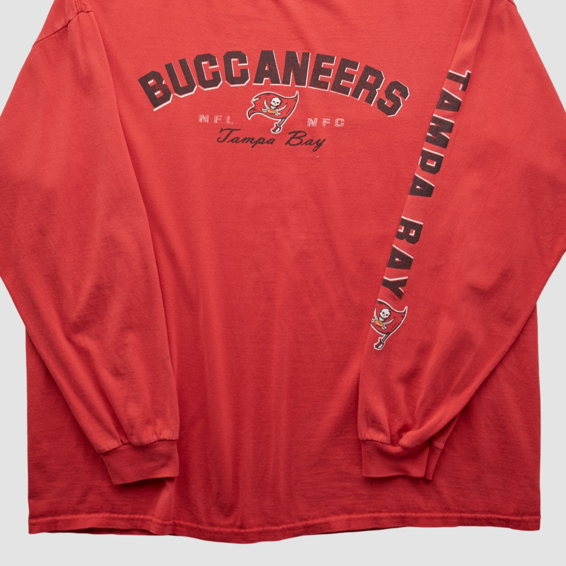 Tampa Bay Buccaneers NFL 2000s Long Sleeve T-shirt Red Vintage | Fanatics
