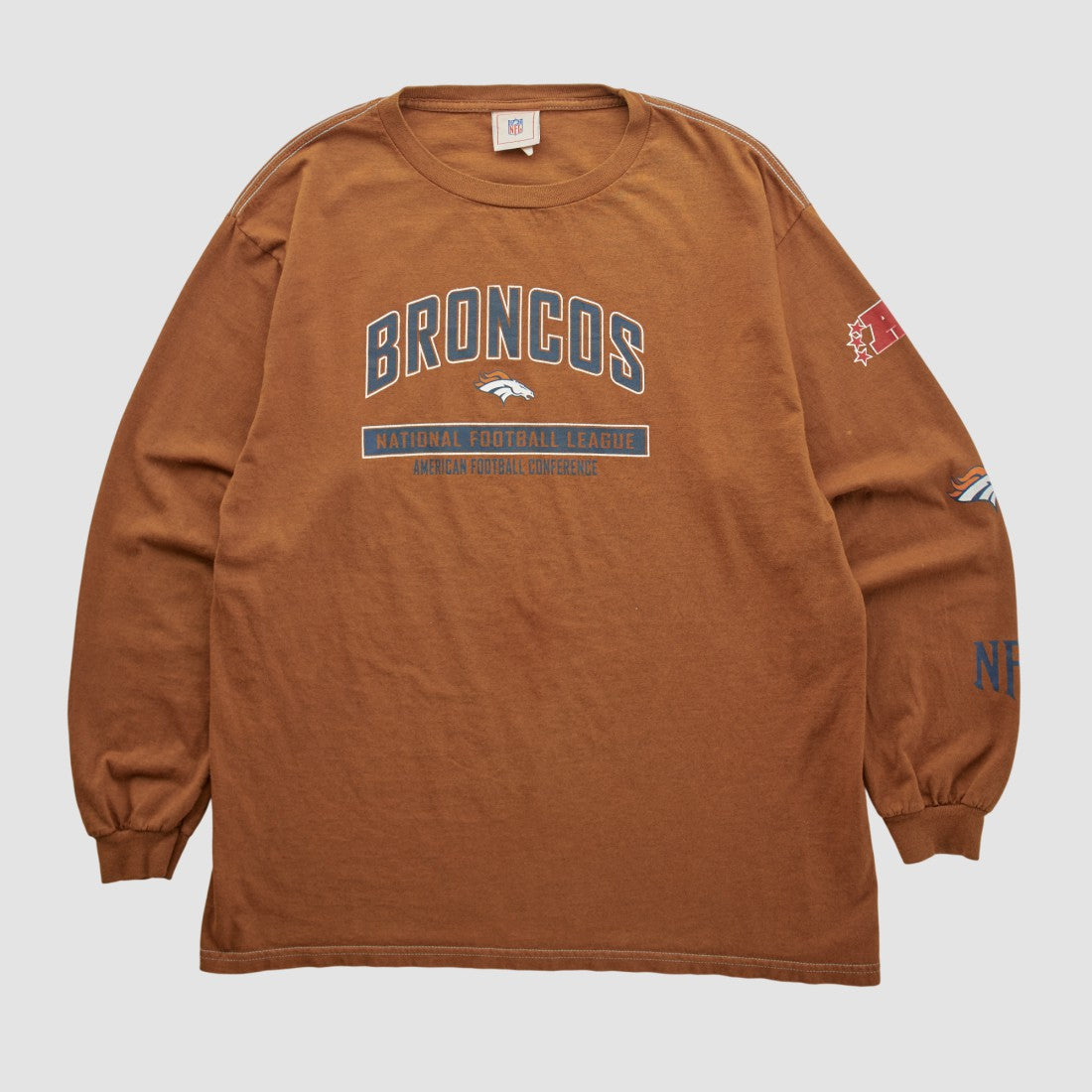 Denver Broncos NFL 2000s Long Sleeve T-shirt Clay Vintage | Fanatics