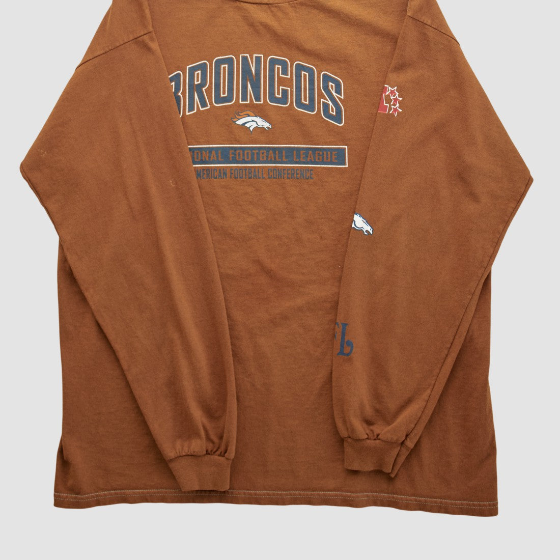 Denver Broncos NFL 2000s Long Sleeve T-shirt Clay Vintage | Fanatics
