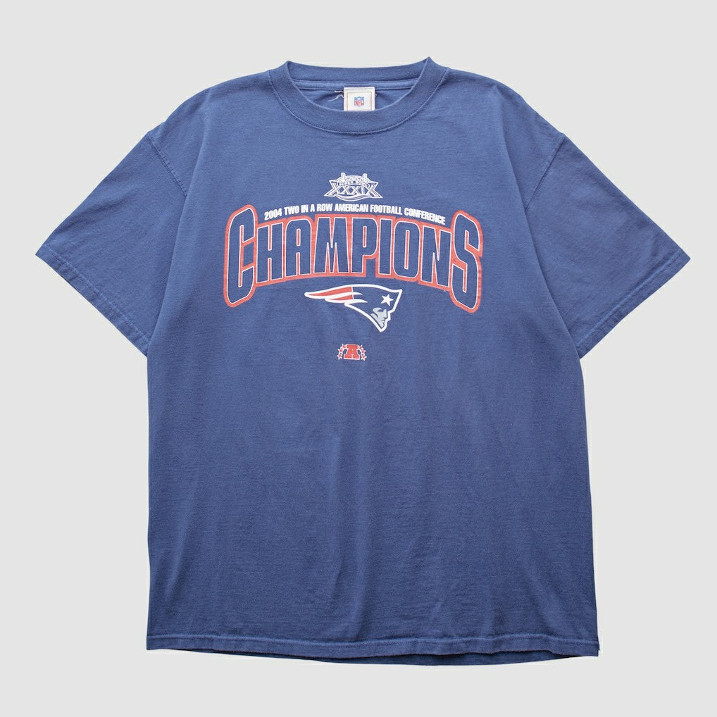 New England Patriots NFL 2004 T-shirt Blue Vintage | Fanatics