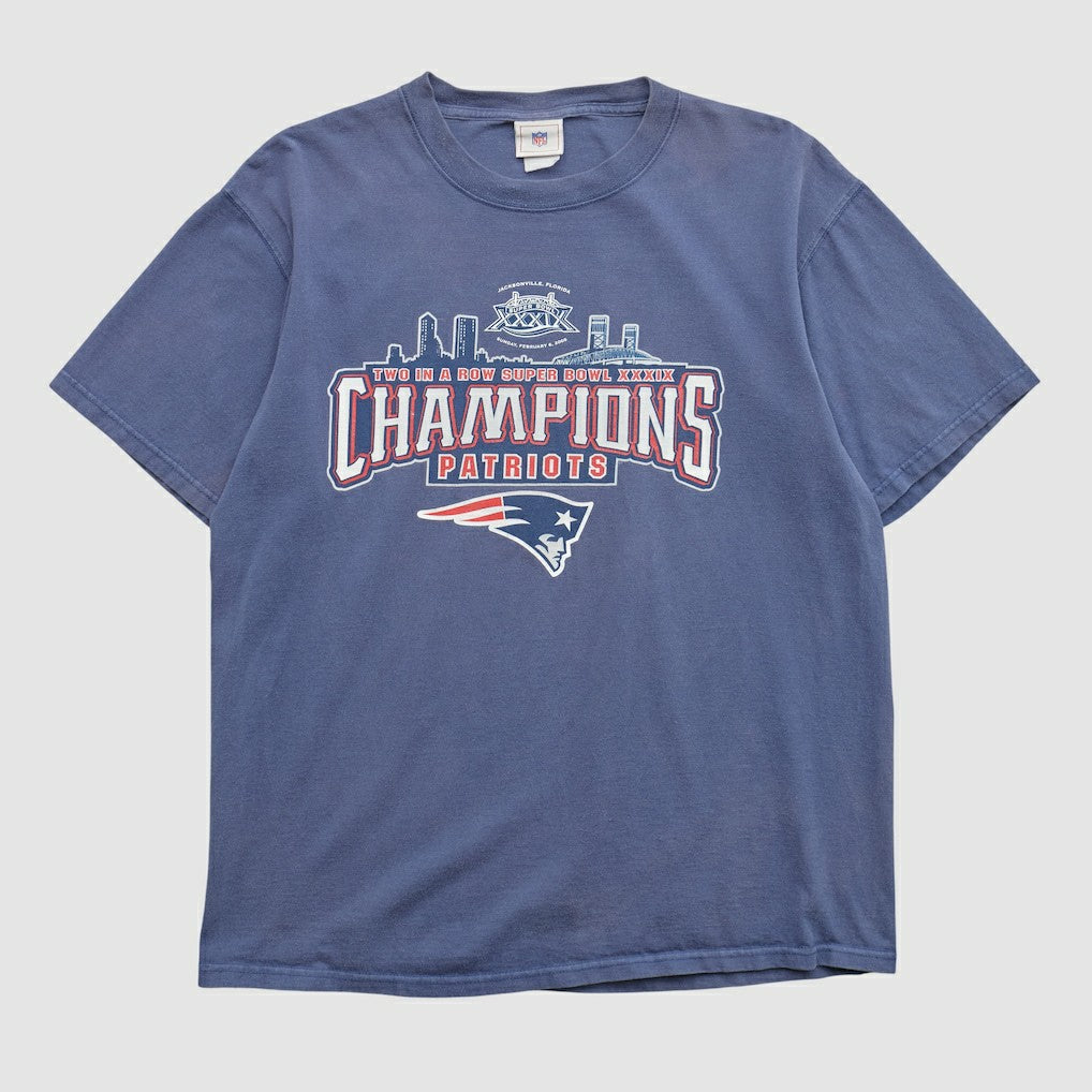 New England Patriots NFL 2005 T-shirt Blue Vintage | Fanatics