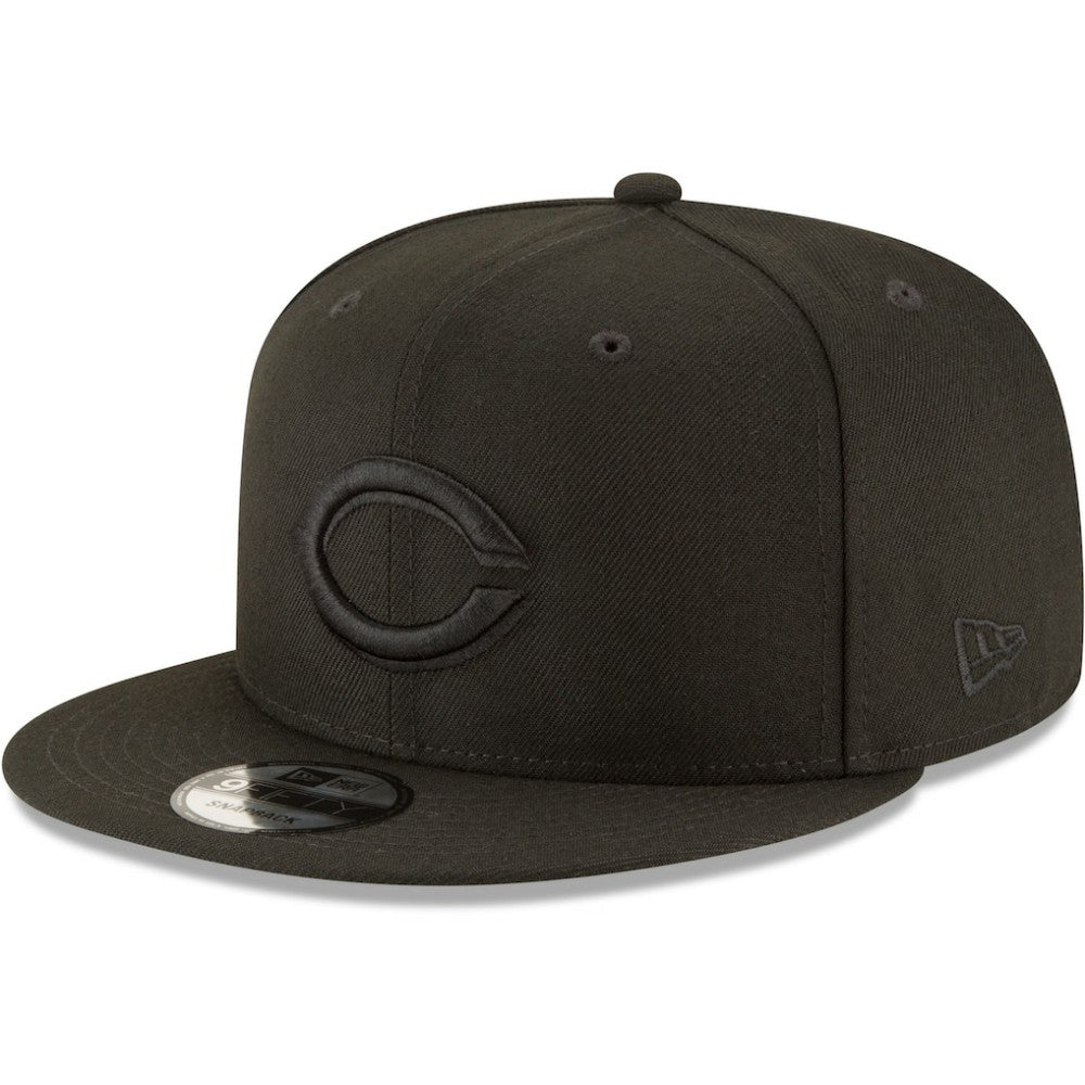 Cincinnati Reds New Era Black on Black 9FIFTY Team Snapback Adjustable Hat - MLB