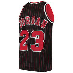 Michael Jordan Chicago Bulls 1996/97 Hardwood Classics Authentic Jersey Black - NBA