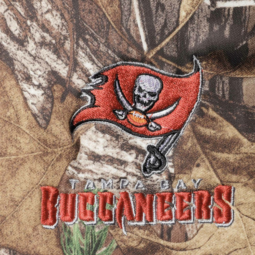Tampa Bay Buccaneers Dunbrooke Circle Champion Tech Fleece Pullover Hoodie Realtree Camo | NFL