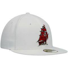 Tampa Bay Buccaneers New Era Omaha Alternate Logo 59FIFTY Fitted Hat White | NFL