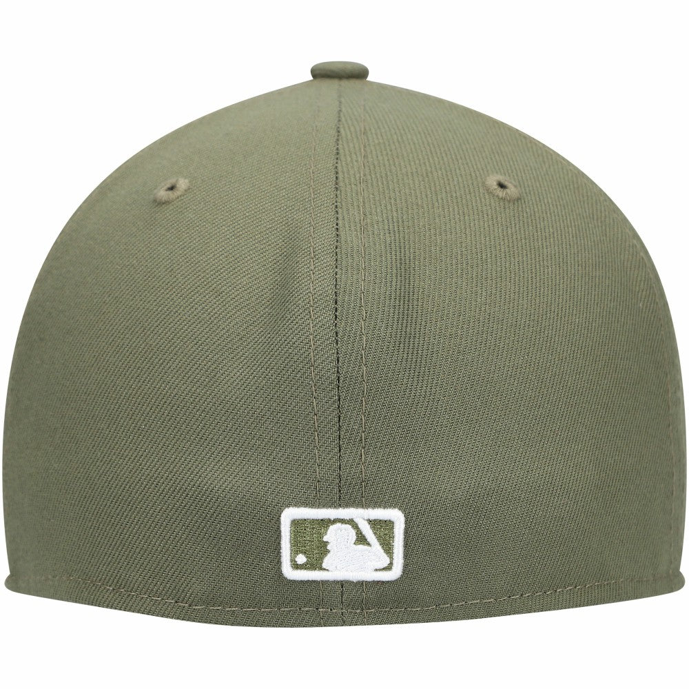 Milwaukee Brewers New Era White Logo 59FIFTY Fitted Hat - MLB