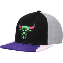 Chicago Bulls Day 5 Snapback Hat Black/Pink - NBA